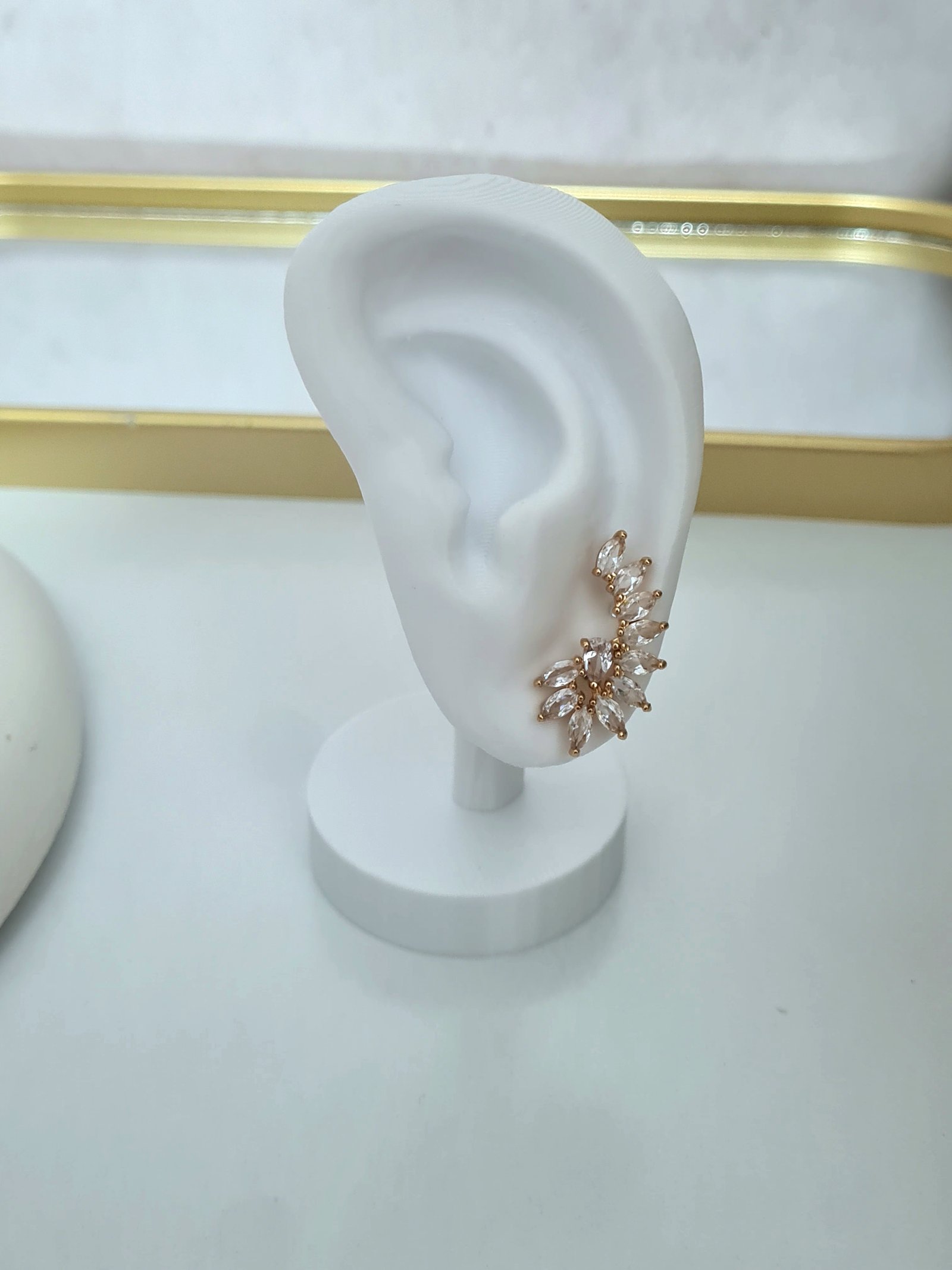 Ear Cuff cristal Folhagem - imagem do produto